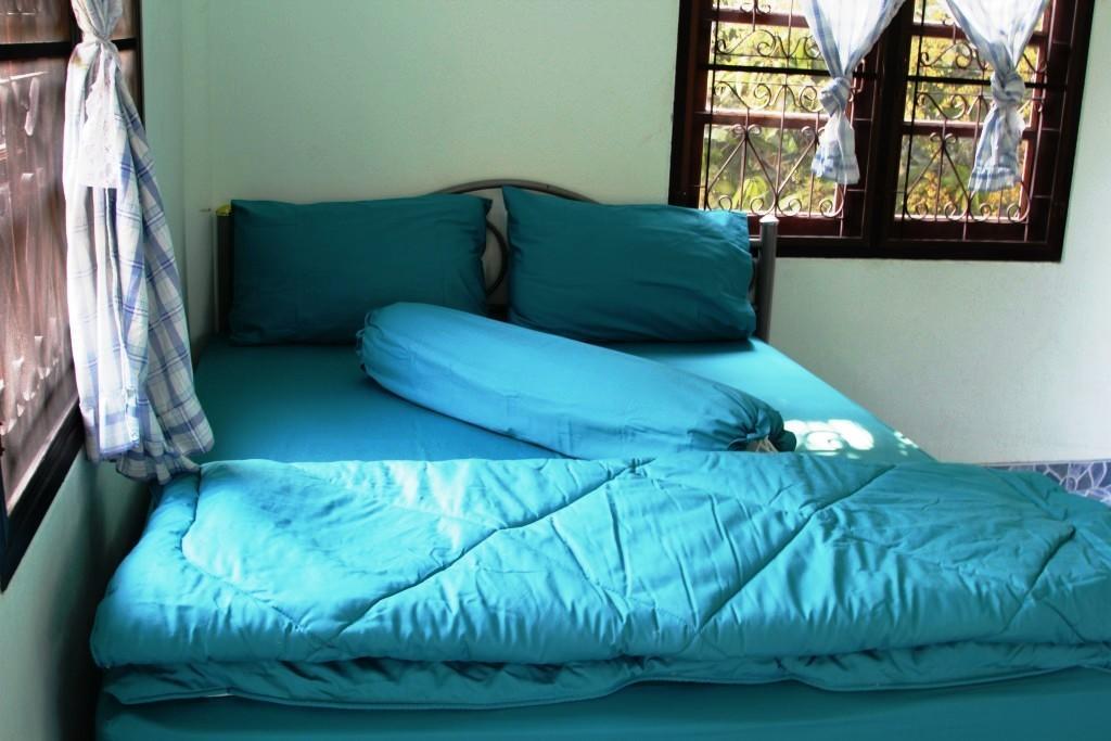 Ban Sabai Sabai Guest House Канчанабури Номер фото