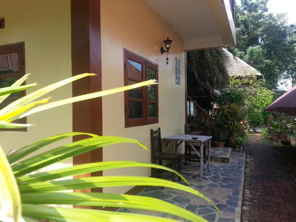 Ban Sabai Sabai Guest House Канчанабури Номер фото